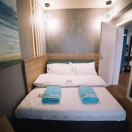 Apartment Madrid - Endless Summer Mamaia Nord *