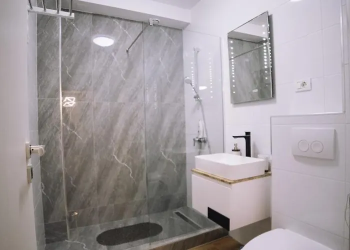 Madrid - Endless Summer Mamaia Nord Navodari