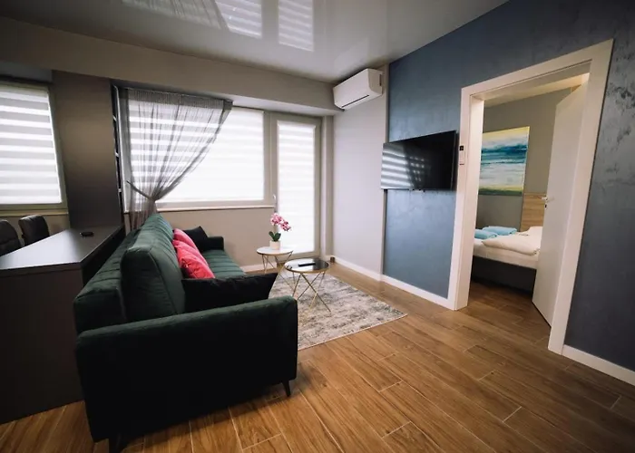 Daire Madrid - Endless Summer Mamaia Nord